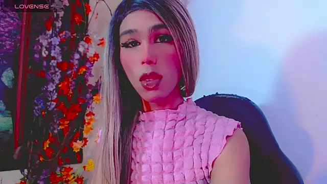 Snapshot of Honey_Balenciaga chatting on 21, 6, 2026 Honey Balenciaga online show from 21, 6, 2026