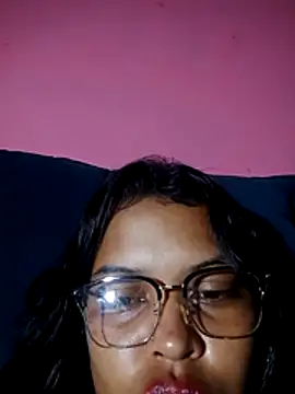 Snapshot of Silmara21 chatting on 4, 6, 2026 Silmara21 online show from 4, 6, 2026