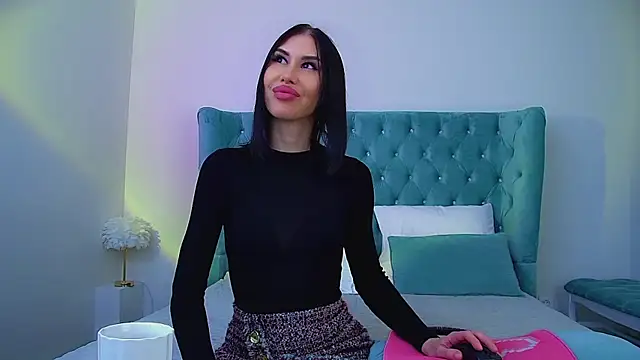 KaylaMous online show from 17, 6, 2026