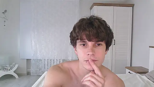 Snapshot of Eric_Crush chatting on 15, 6, 2026 Eric Crush online show from 15, 6, 2026