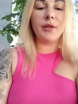Snapshot of evil_kitty chatting on 12, 6, 2026 evil kitty online show from 12, 6, 2026