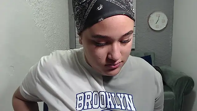 Snapshot of leilasosexy chatting on 12, 6, 2026 leilasosexy online show from 12, 6, 2026