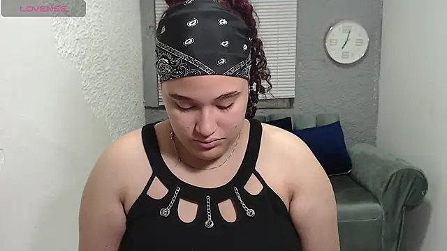 Snapshot of leilasosexy chatting on 24, 6, 2026 leilasosexy online show from 24, 6, 2026