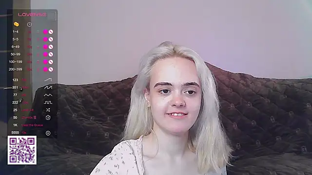 Snapshot of Oxcy_Secret chatting on 18, 6, 2026 Oxcy Secret online show from 18, 6, 2026