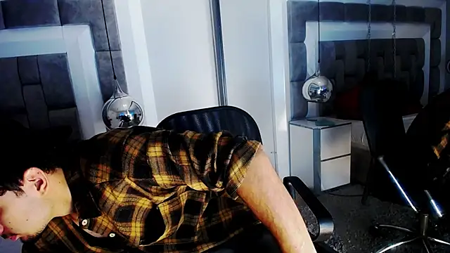 LucasThomson  online show from 18, 6, 2026