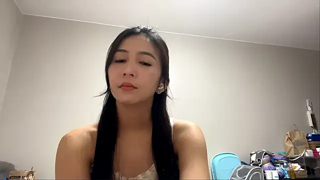 Snapshot of JulianaLusardi chatting on 5, 6, 2026 JulianaLusardi online show from 5, 6, 2026
