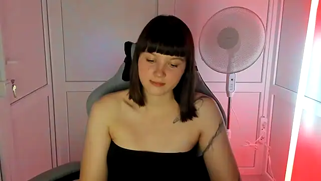 Snapshot of Vanilla_Vixen chatting on 18, 6, 2026 Vanilla Vixen online show from 18, 6, 2026