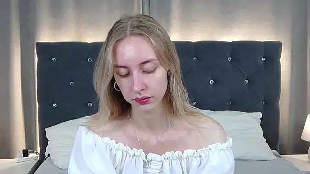 LirienVexx online show from 10, 7, 2026