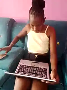 Snapshot of Roseberry23 chatting on 5, 6, 2026 Roseberry23 online show from 5, 6, 2026