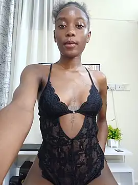 Snapshot of Sweet-Hennessy chatting on 28, 6, 2026 Sweet-Hennessy online show from 28, 6, 2026