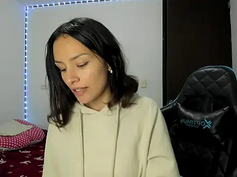 Snapshot of Megan_blue__ chatting on 9, 6, 2026 Megan blue online show from 9, 6, 2026