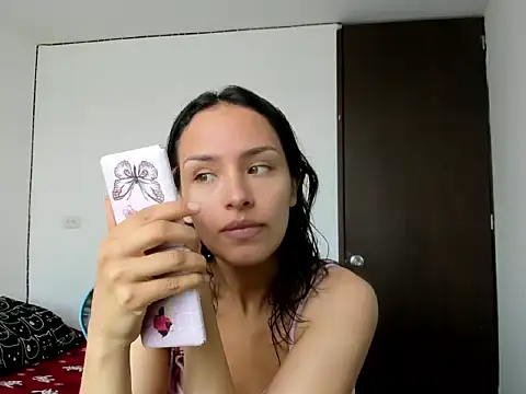 Snapshot of Megan_blue__ chatting on 27, 6, 2026 Megan blue online show from 27, 6, 2026