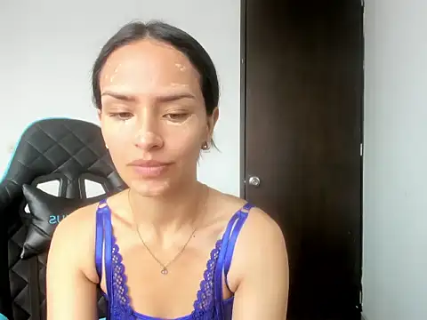 Snapshot of Megan_blue__ chatting on 10, 7, 2026 Megan blue online show from 10, 7, 2026