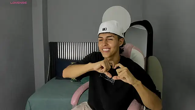 Axel Mendozaa online show from 4, 6, 2026