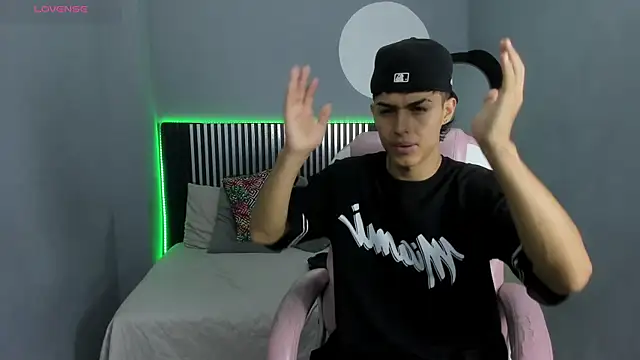 Axel Mendozaa online show from 23, 6, 2026