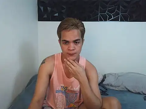 Snapshot of yourmikexxx chatting on 10, 6, 2026 yourmikexxx online show from 10, 6, 2026