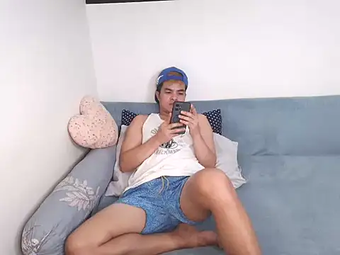 Snapshot of yourmikexxx chatting on 18, 7, 2026 yourmikexxx online show from 18, 7, 2026