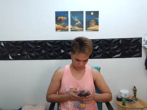 Snapshot of yourmikexxx chatting on 27, 7, 2026 yourmikexxx online show from 27, 7, 2026