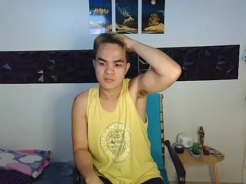 Snapshot of yourmikexxx chatting on 30, 7, 2026 yourmikexxx online show from 30, 7, 2026
