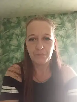 Snapshot of Arielka34 chatting on 2, 7, 2026 Arielka34 online show from 2, 7, 2026
