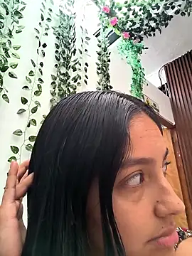 Snapshot of SophiCastro09_ chatting on 12, 6, 2026 SophiCastro09 online show from 12, 6, 2026
