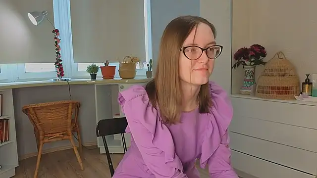 EstelaWeninger online show from 10, 6, 2026