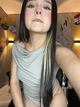 Tinakitten online show from 15, 7, 2026