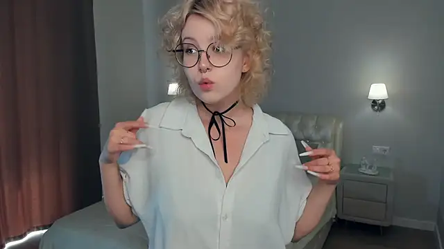 Snapshot of CarmelitaTruiolo chatting on 19, 7, 2026 CarmelitaTruiolo online show from 19, 7, 2026