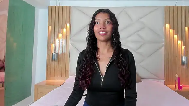 Aylin valerie online show from 18, 6, 2026