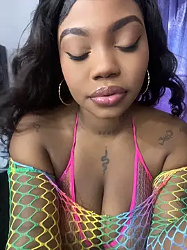 Zaarahott online show from 18, 6, 2026