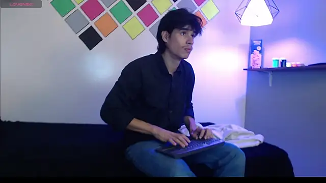 wayath1 online show from 25, 6, 2026