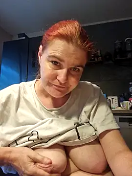 Snapshot of GoldenWifee chatting on 22, 7, 2026 GoldenWifee online show from 22, 7, 2026