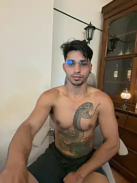 Snapshot of David_Tresh5 chatting on 14, 6, 2026 David Tresh5 online show from 14, 6, 2026