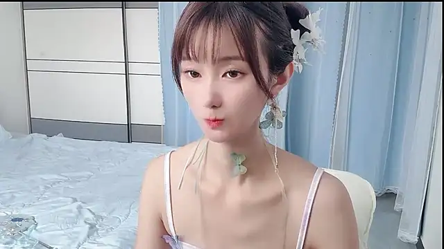 Vivi2222vivi online show from 18, 6, 2026