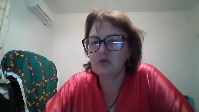 Snapshot of ErikaXShine chatting on 1, 7, 2026 ErikaXShine online show from 1, 7, 2026