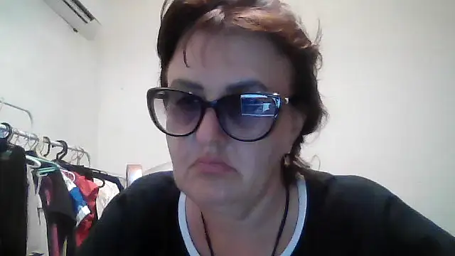 Snapshot of ErikaXShine chatting on 28, 7, 2026 ErikaXShine online show from 28, 7, 2026