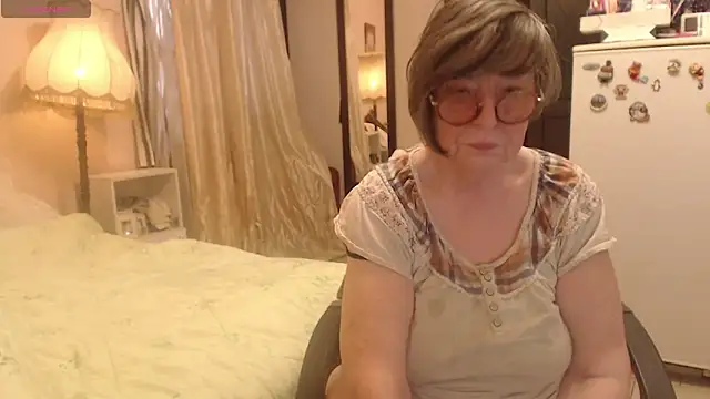 Snapshot of Sharon_Amore chatting on 1, 5, 2026 Sharon Amore online show from 1, 5, 2026