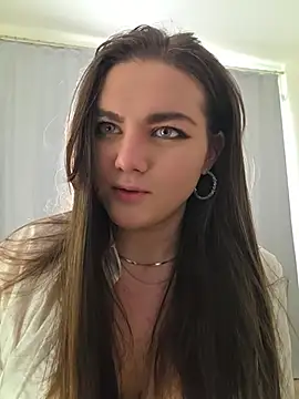 XenaBevy online show from 17, 7, 2026