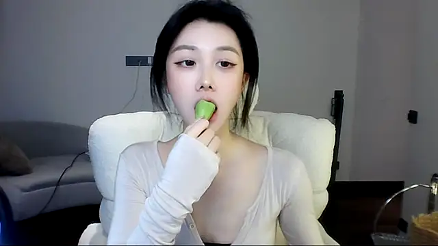 SylvieMaya online show from 28, 6, 2026