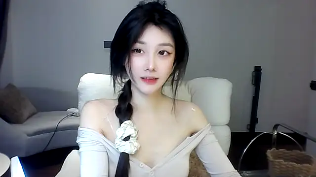 SylvieMaya online show from 17, 7, 2026