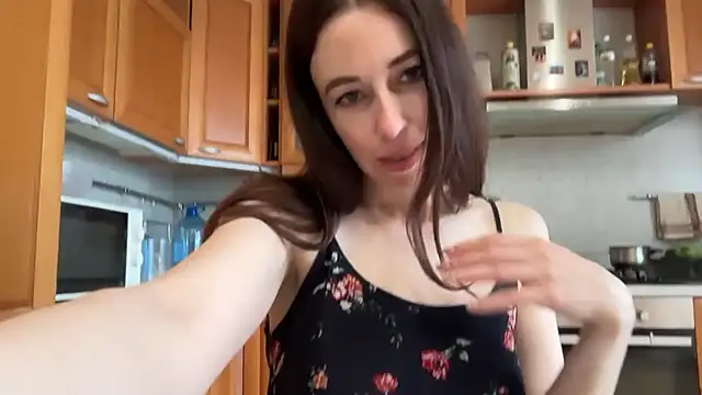 Snapshot of Flamingo_Queen chatting on 13, 6, 2026 Flamingo Queen online show from 13, 6, 2026