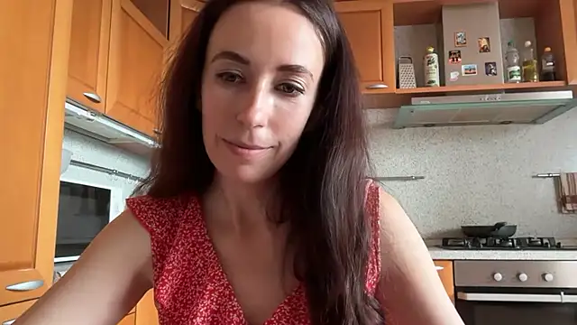 Snapshot of Flamingo_Queen chatting on 9, 7, 2026 Flamingo Queen online show from 9, 7, 2026
