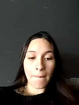 amina hott online show from 8, 6, 2026