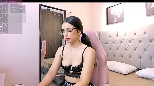 Snapshot of AZ_Aliiz chatting on 9, 7, 2026 AZ Aliiz online show from 9, 7, 2026