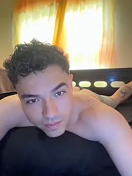 Snapshot of Samu_Miller01 chatting on 8, 6, 2026 Samu Miller01 online show from 8, 6, 2026