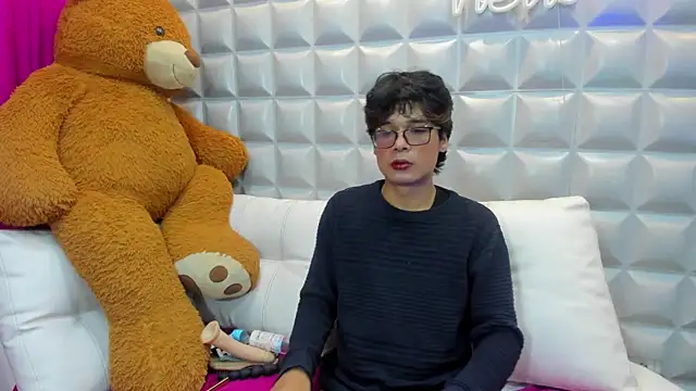 maximo 2019 online show from 3, 7, 2026