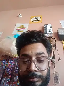 Snapshot of Desindianbull69 chatting on 11, 6, 2026 Desindianbull69 online show from 11, 6, 2026