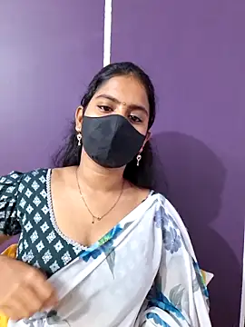 Clara-Lilly online show from 12, 6, 2026