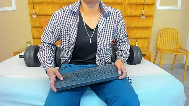 Pixelriott online show from 25, 7, 2026