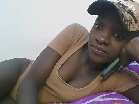 Snapshot of ebonypetite2 chatting on 9, 7, 2026 ebonypetite2 online show from 9, 7, 2026